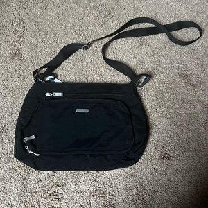 Black Baggalini crossbody bag NWT